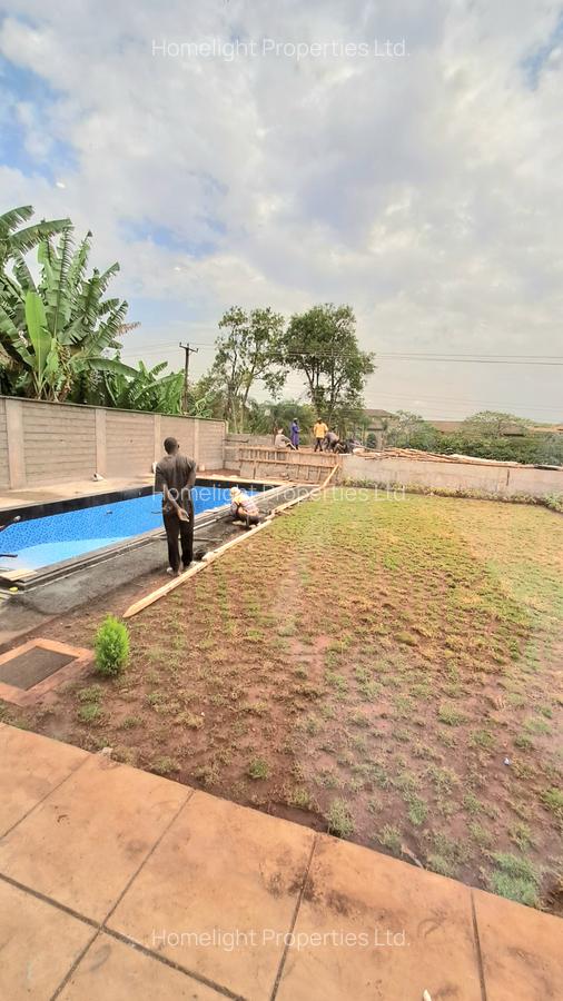 5 Bed Villa with En Suite at Lavington - 16