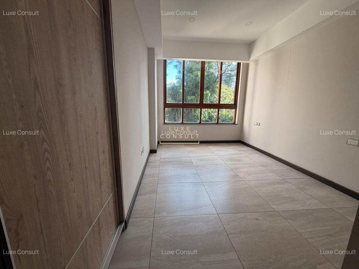 3 Bed Apartment with En Suite in General Mathenge - 10