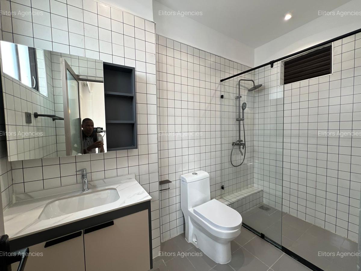 4 Bed Apartment with En Suite at Tabere Crescent - 11