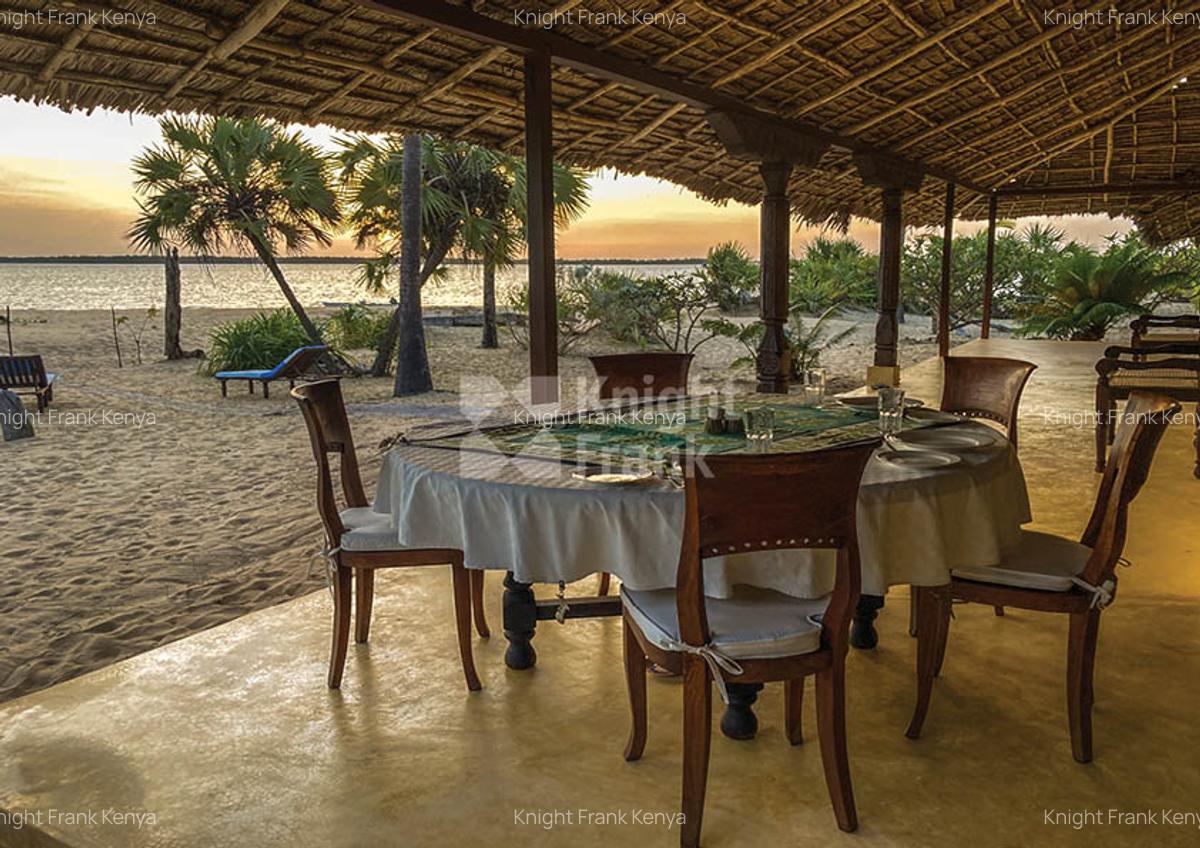 5 Bed House with En Suite at Kizingoni Beach - 2