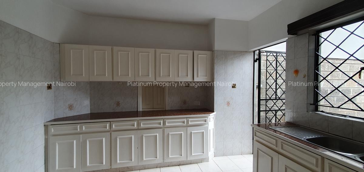 4 Bed House with En Suite at Brookside Gardens - 6