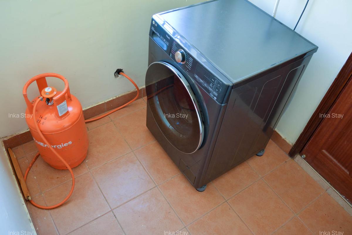 Serviced 2 Bed Apartment with En Suite at Fourways Junction Estate Rd - 13