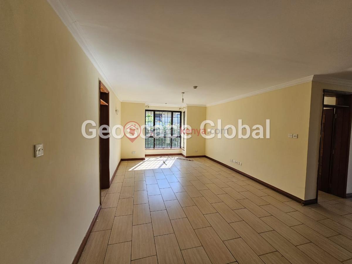 5 Bed House with En Suite in Runda - 8