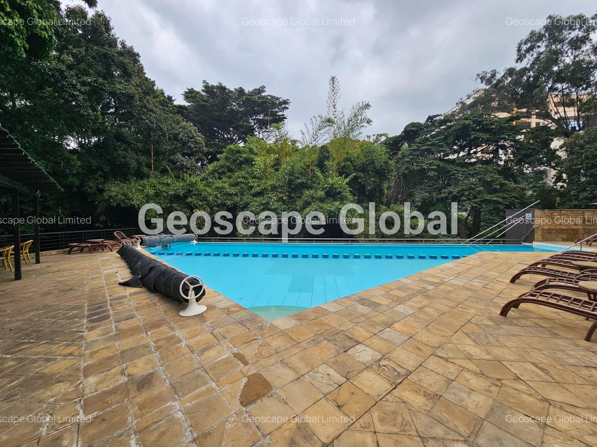 Furnished 3 Bed Apartment with En Suite in Riverside - 1