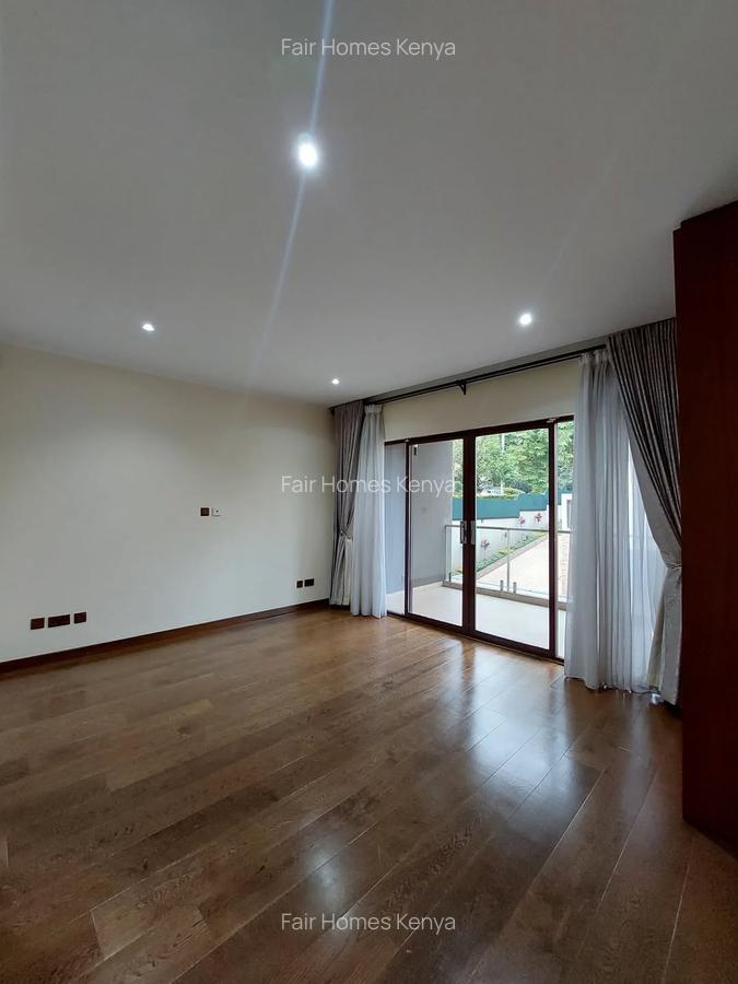 5 Bed Townhouse with En Suite at Convent Drive - 12