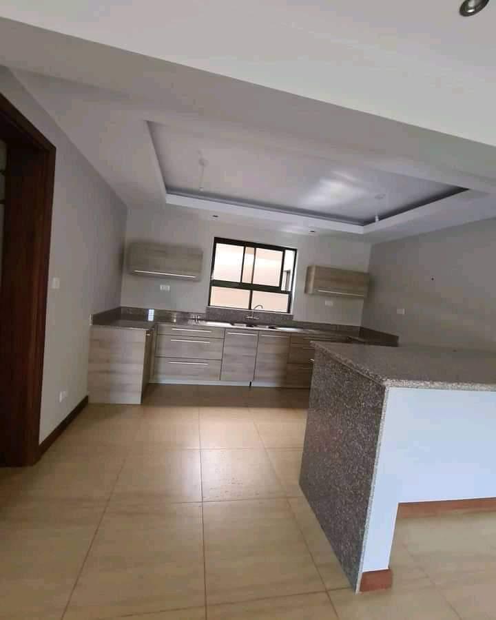 3 Bed Apartment with En Suite at Othaya Road - 2