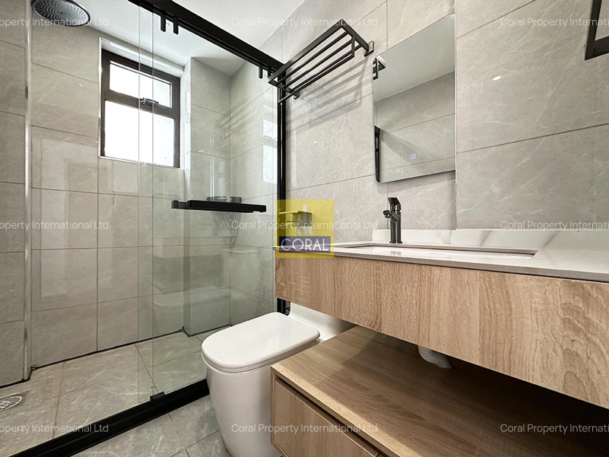 3 Bed Apartment in Riverside - 13