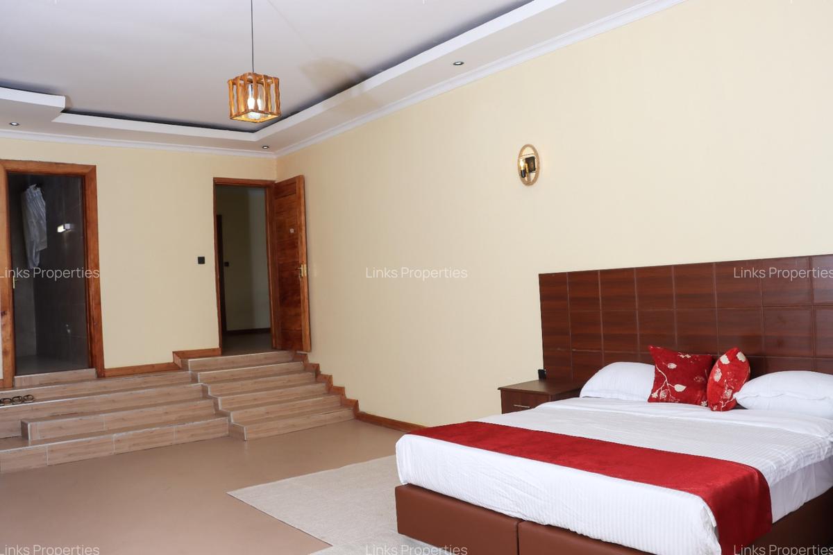 3 Bed Townhouse with En Suite at Gataka Road - 16