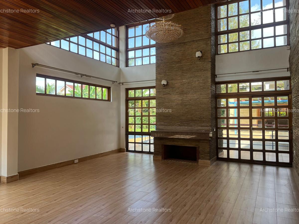 4 Bed House with En Suite in Runda - 3