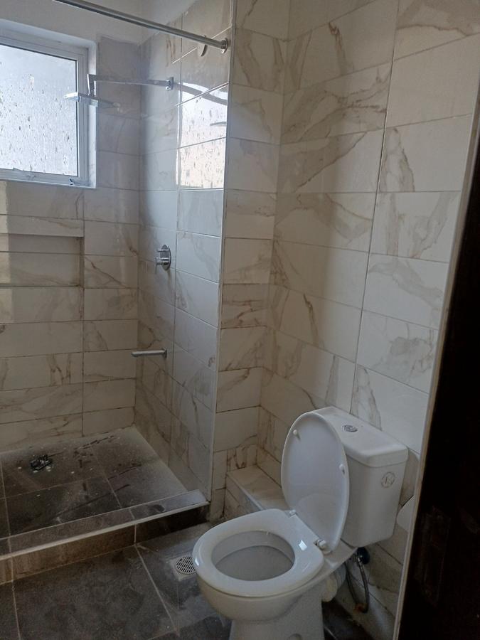 Serviced 2 Bed Apartment with Gym in Kilimani - 11