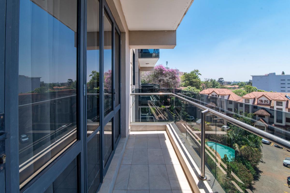 2 Bed Apartment with En Suite in Westlands Area - 20
