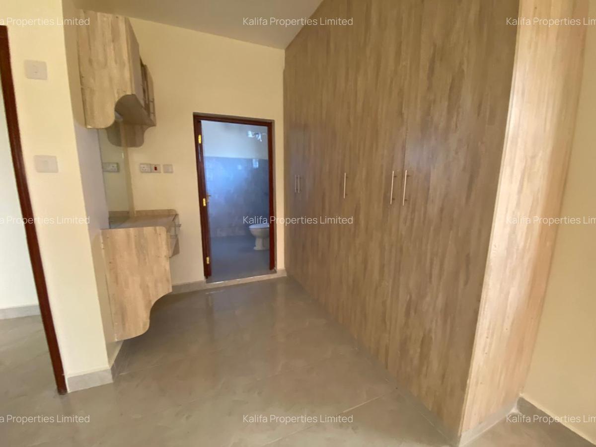 3 Bed House with En Suite in Kitengela - 6