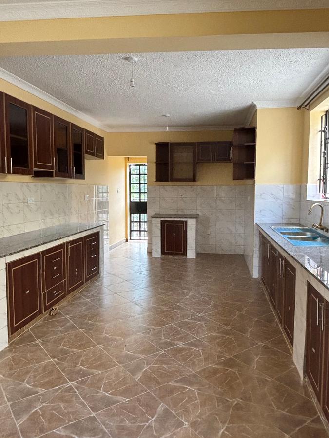 4 Bed Villa with En Suite in Kiambu Road - 12