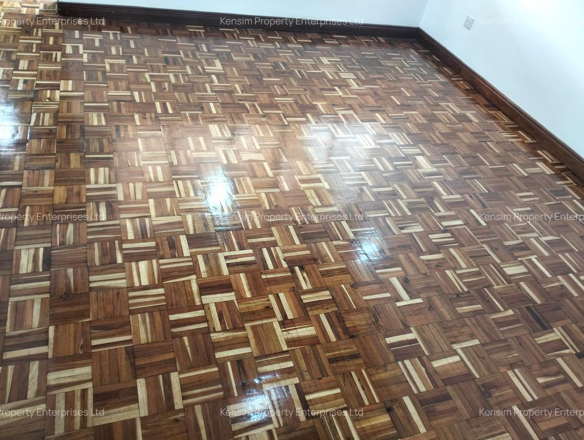 4 Bed Townhouse with En Suite in Lavington - 15