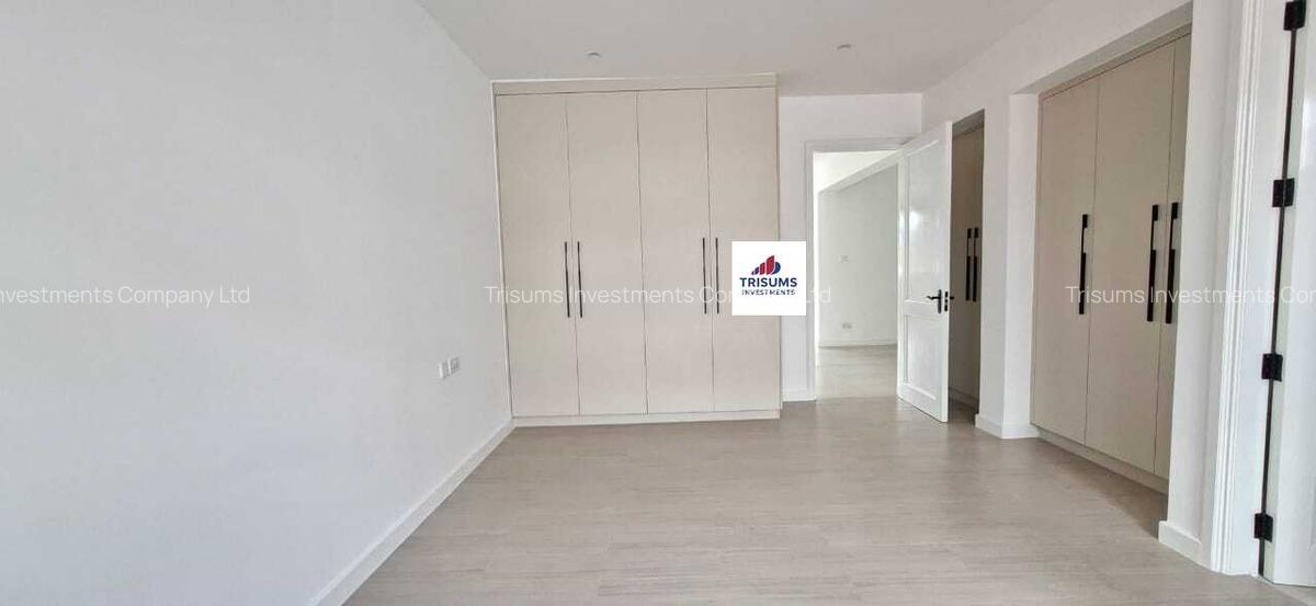 4 Bed House with En Suite in Westlands Area - 12