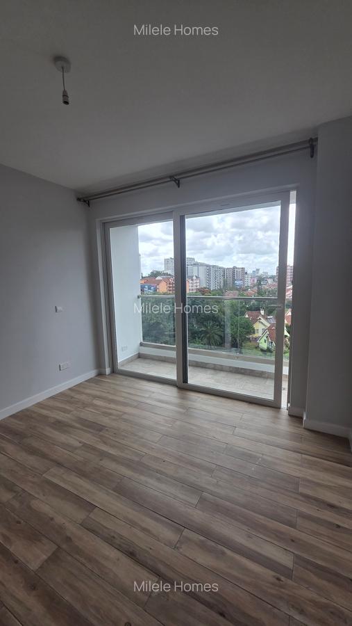 Serviced 2 Bed Apartment with En Suite at Off Nyeri Road - 3