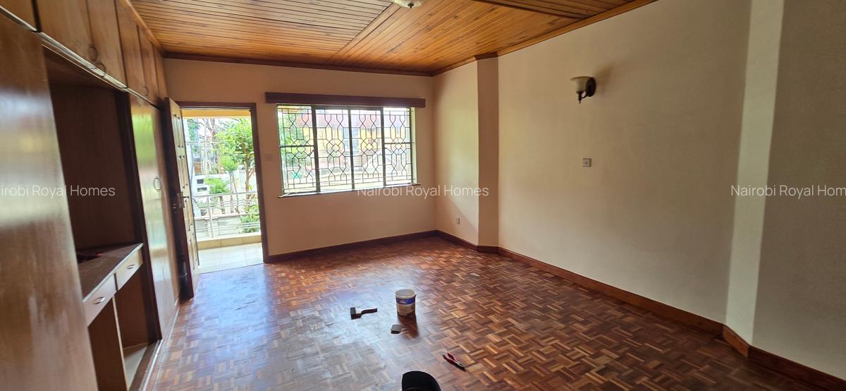 5 Bed Townhouse with En Suite at Lavington Green - 7