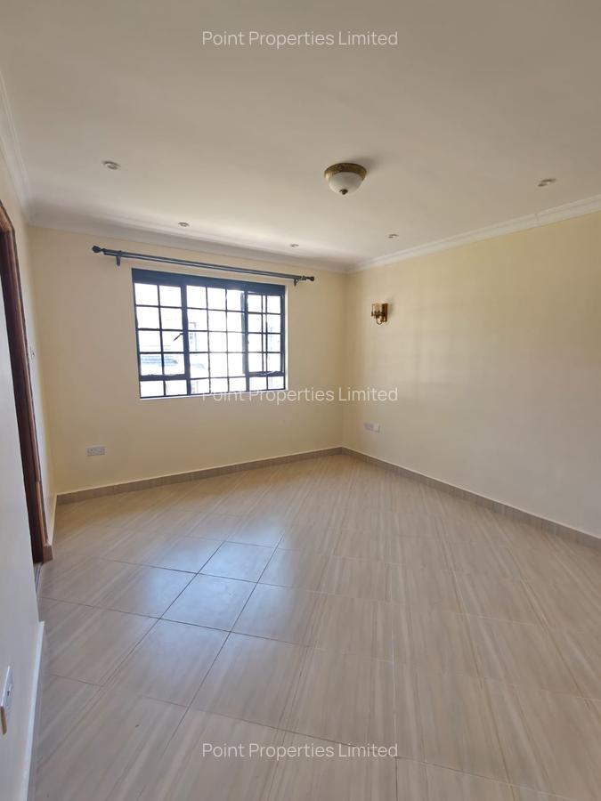 4 Bed Townhouse with En Suite in Karen - 8