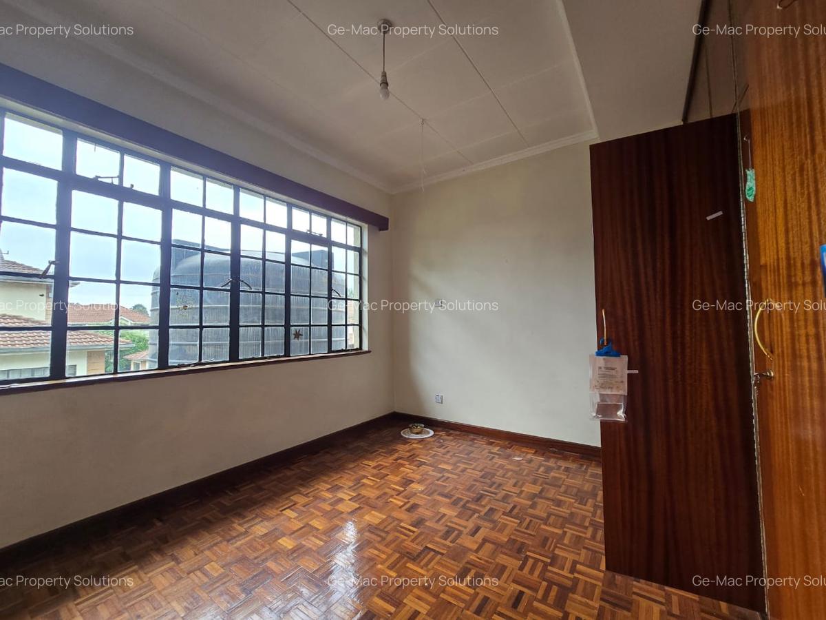 4 Bed Townhouse with En Suite in Lavington - 6