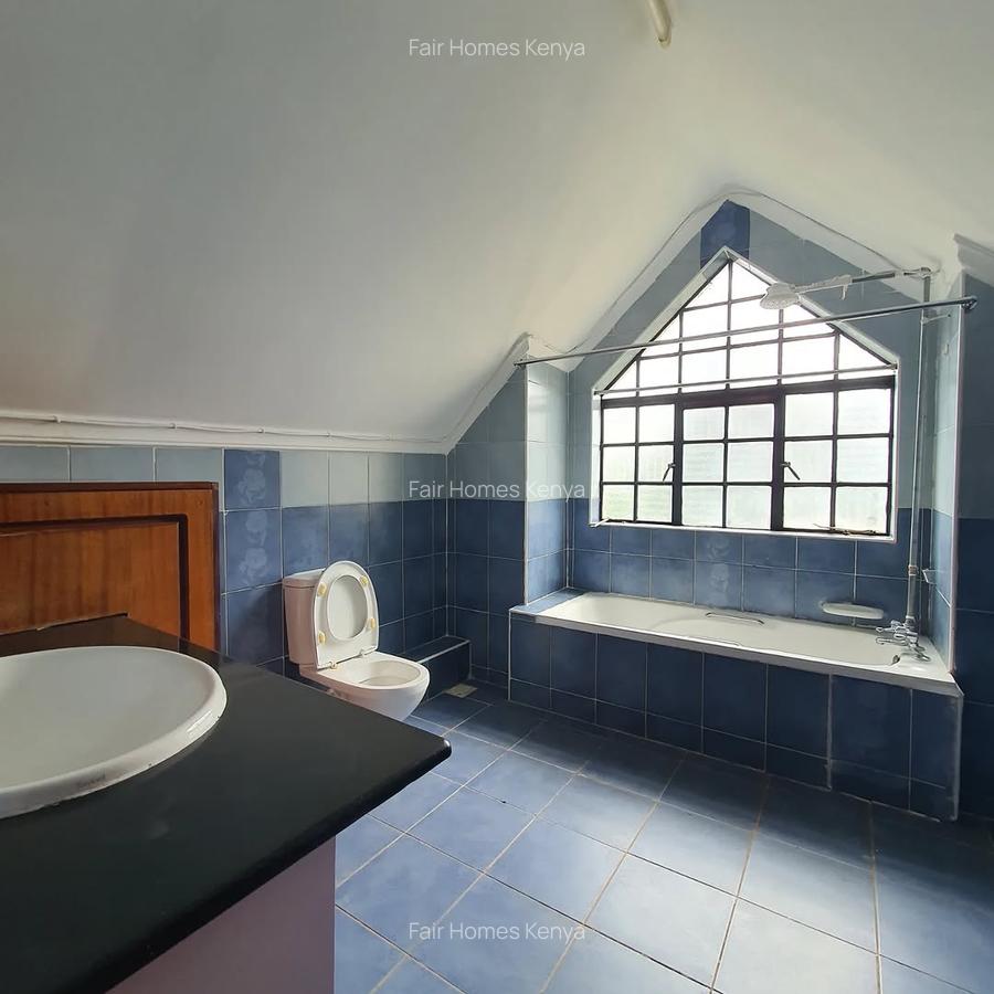 5 Bed Townhouse with En Suite at Kaputei Gardens - 4