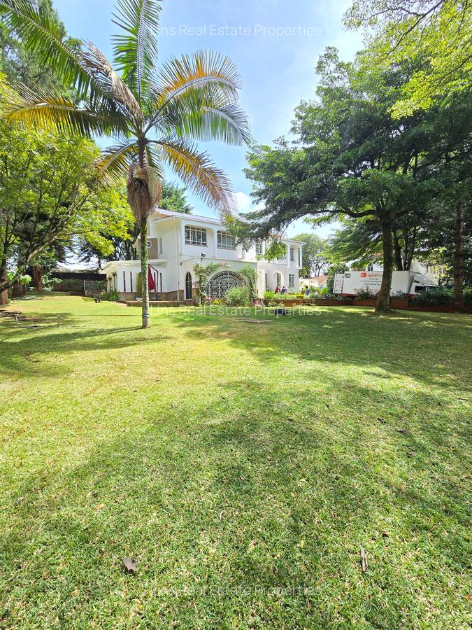 5 Bed House with En Suite in Nyari - 1