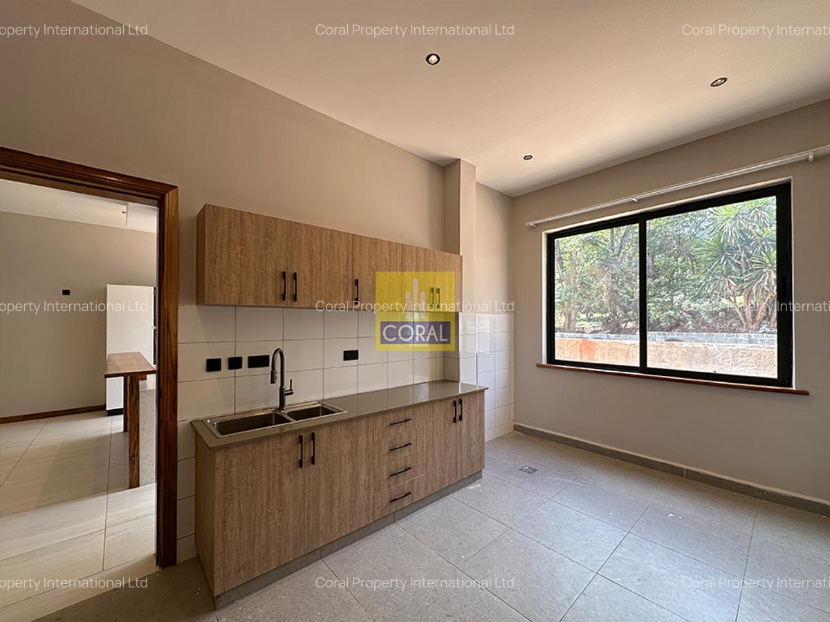 4 Bed Apartment in Loresho - 7