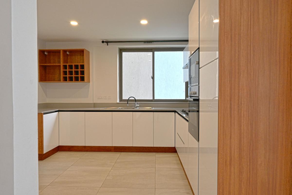 3 Bed Apartment with En Suite in Rhapta Road - 9