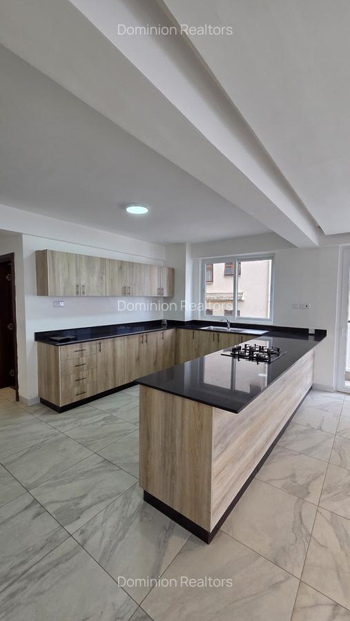 4 Bed Apartment with En Suite in Westlands Area - 3
