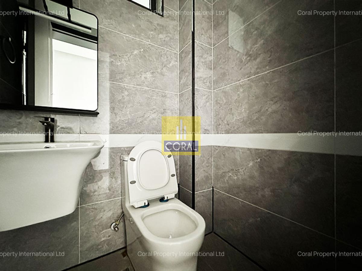 3 Bed Apartment with En Suite in Lavington - 9