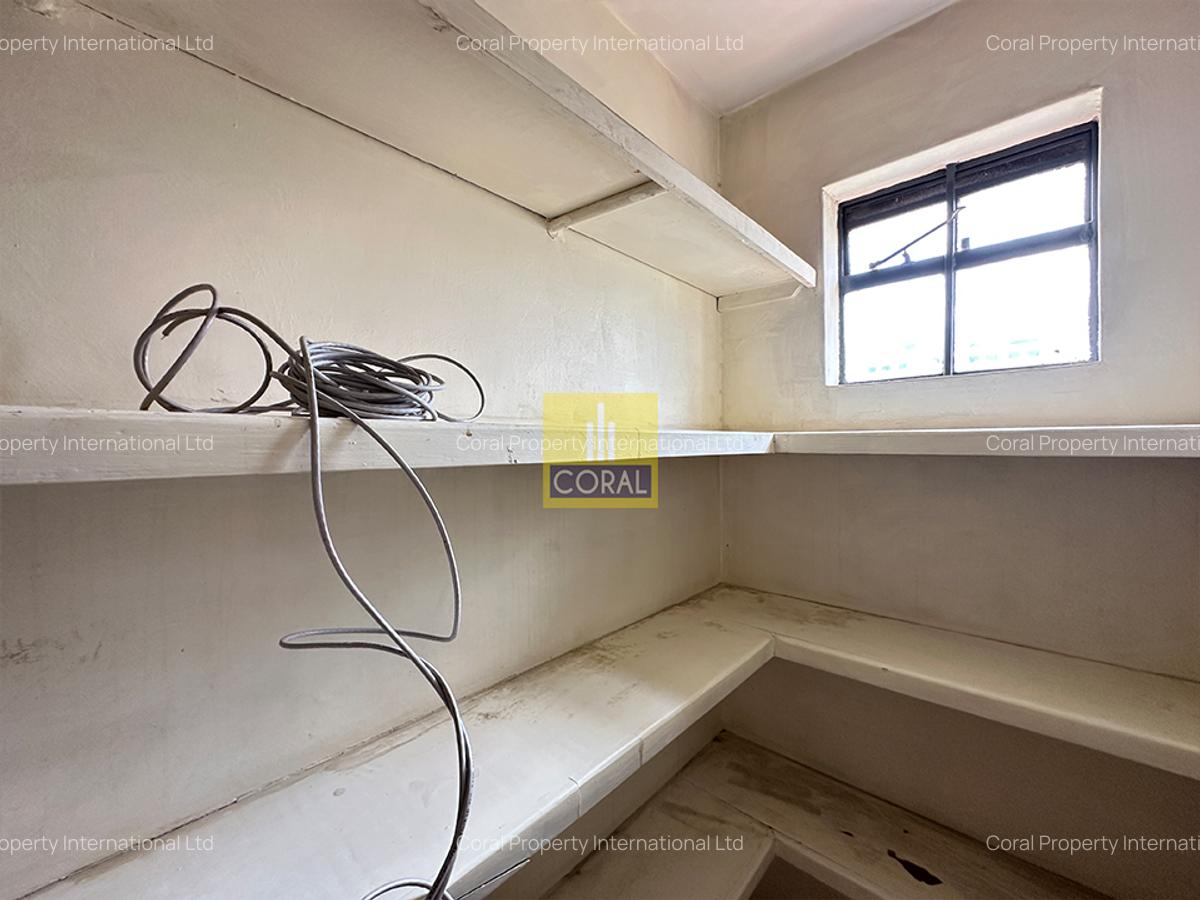 4 Bed Apartment in Westlands Area - 3