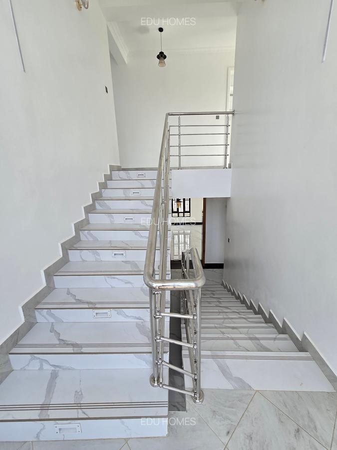 4 Bed House with En Suite at Thikaroad - 15