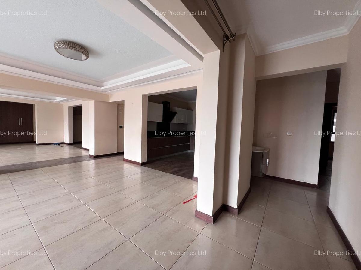 Serviced 6 Bed Apartment with En Suite in Parklands - 5