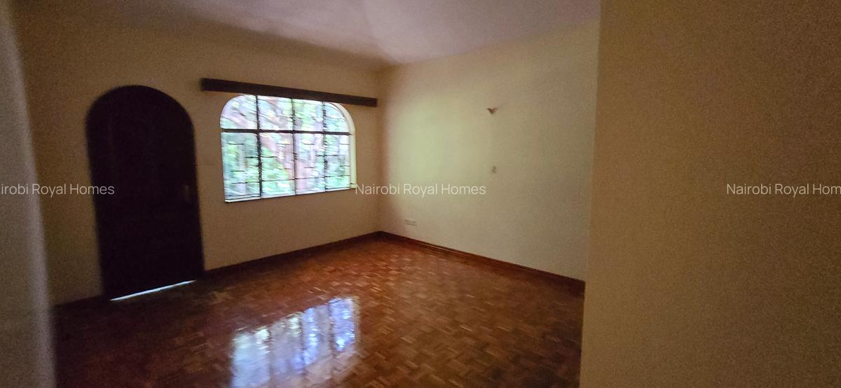 5 Bed Townhouse with En Suite at Riverside Drive - 20