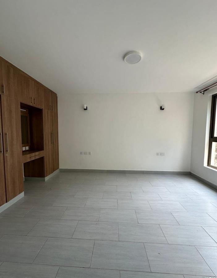 2 Bed Apartment with En Suite at Lavington - 9