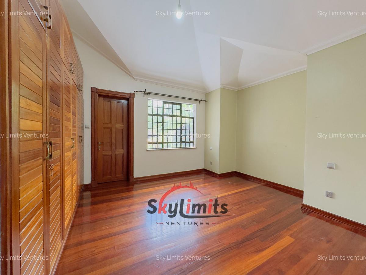 4 Bed Townhouse with En Suite at Peponi Rd - 11