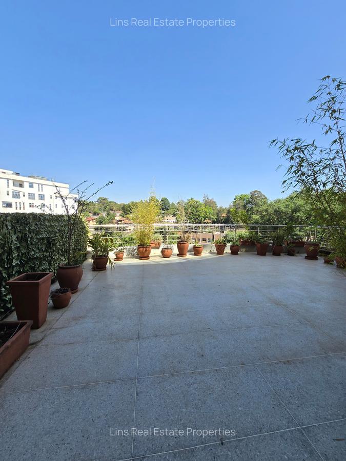 2 Bed Apartment with En Suite in Spring Valley - 3