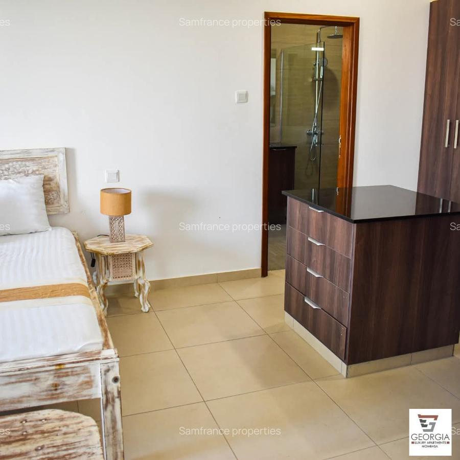 3 Bed Apartment with En Suite at Go Khart - 11