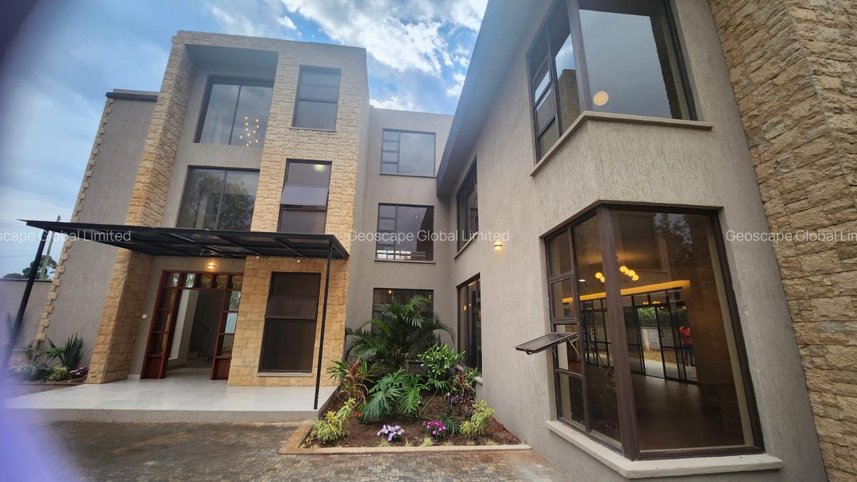 6 Bed House with En Suite in Karen - 1