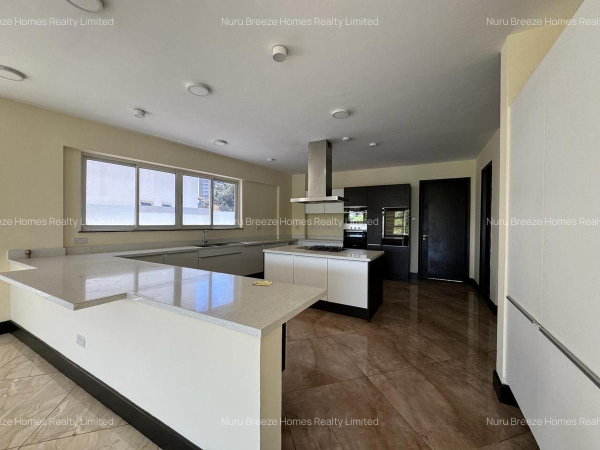 4 Bed Apartment with En Suite in General Mathenge - 10