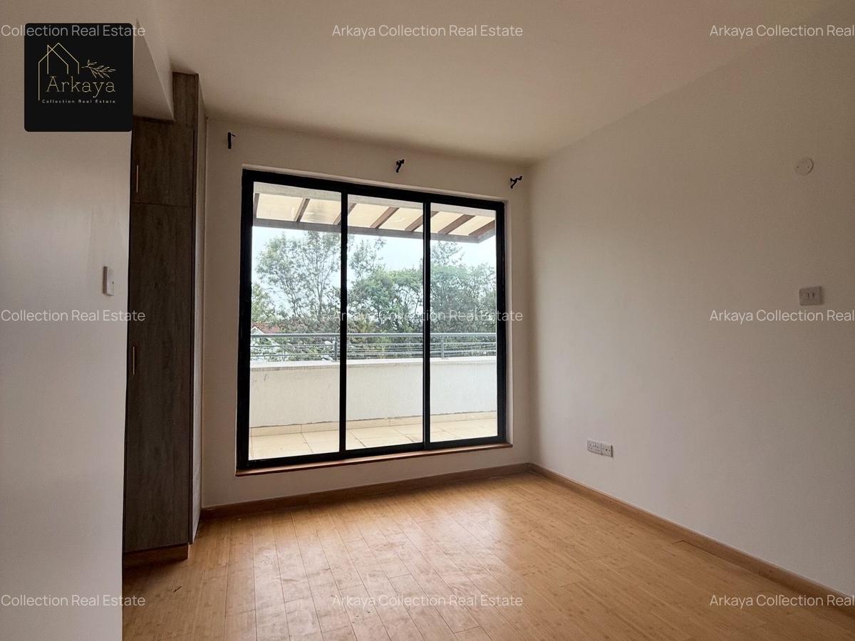 4 Bed Townhouse with En Suite in Lavington - 6