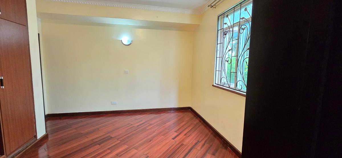 5 Bed Townhouse with En Suite at Owashika Road - 15