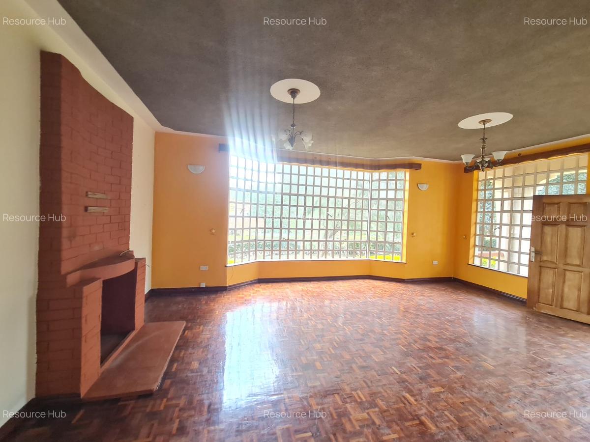 4 Bed House with En Suite at Bomas - 6