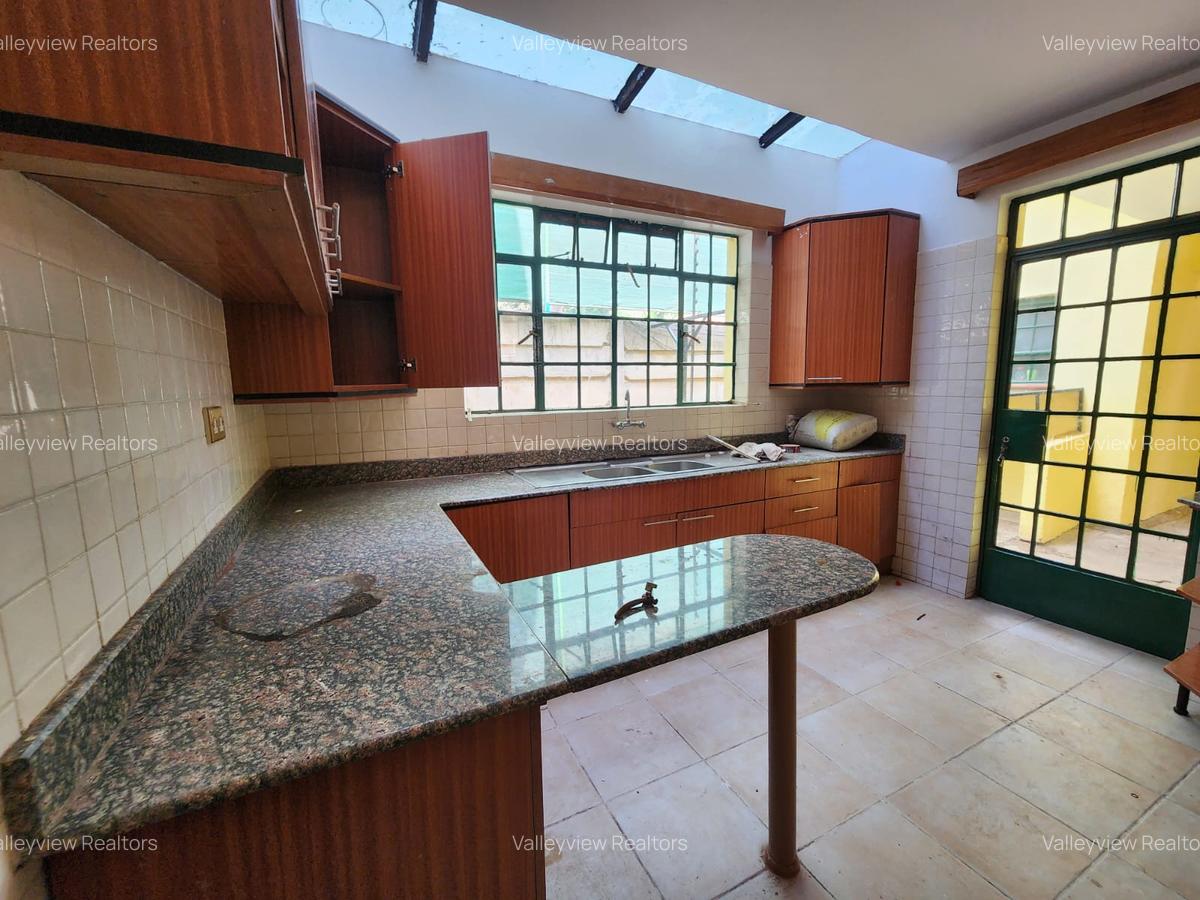 4 Bed Townhouse with En Suite at Kileleshwa - 7