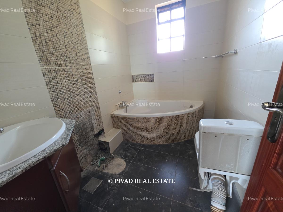 4 Bed Townhouse with Swimming Pool in Kiambu Road - 7