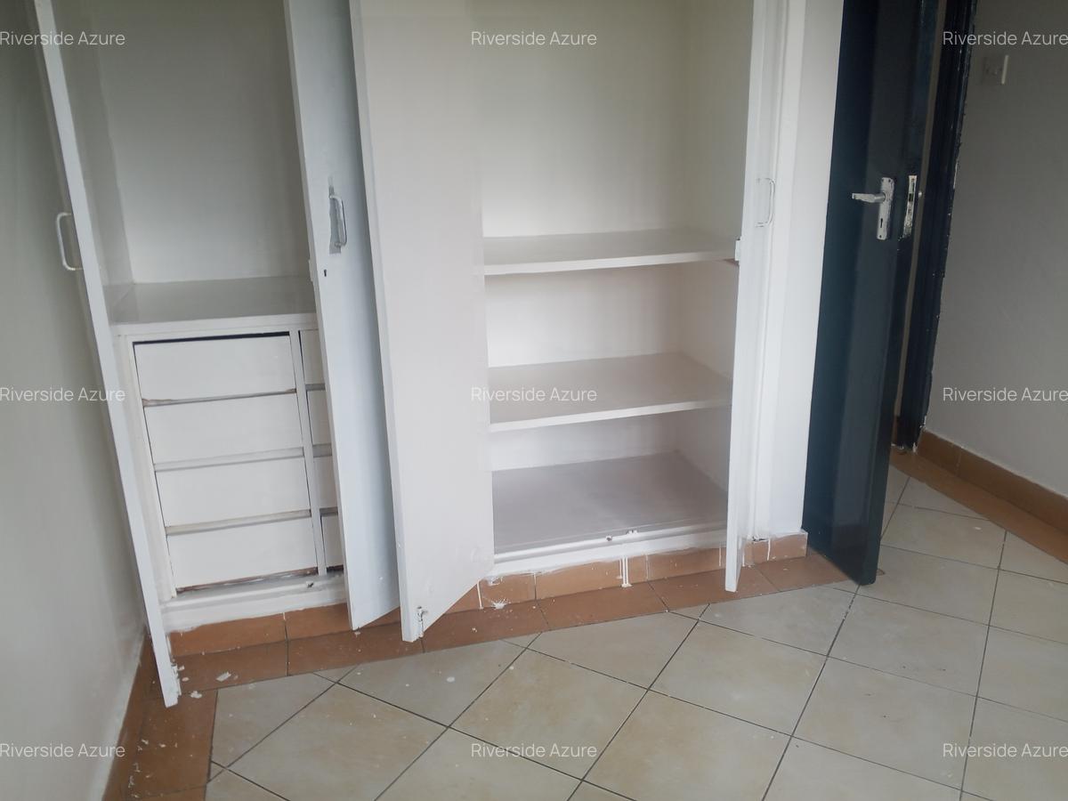 4 Bed Townhouse with En Suite at Westlands - 14