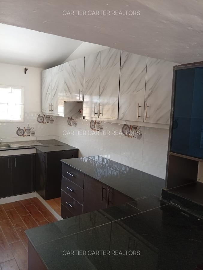 3 Bed Townhouse with En Suite in Buruburu - 12