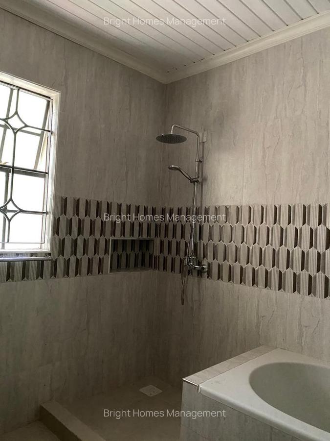 4 Bed Townhouse with En Suite in Lavington - 10