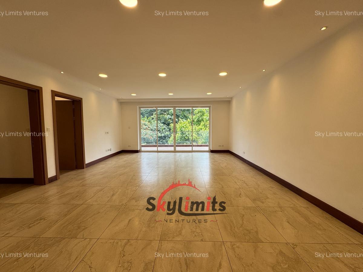 2 Bed Apartment with En Suite in Parklands - 7