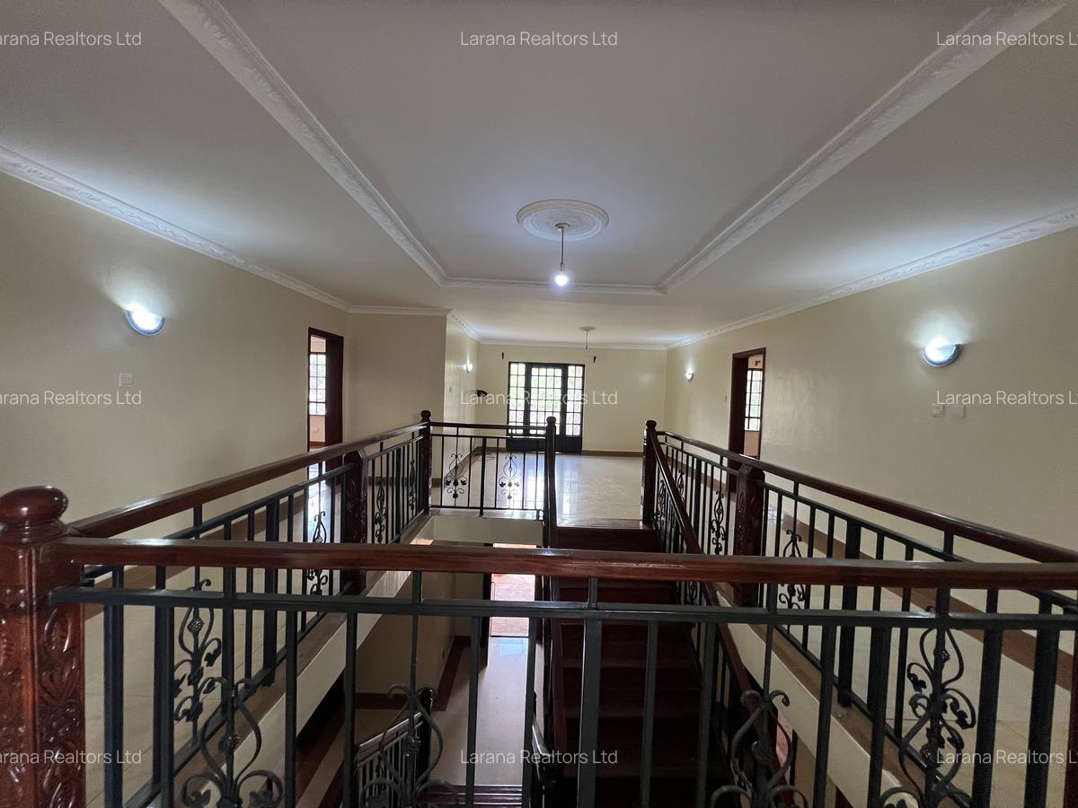 5 Bed House with En Suite at Academy Rd - 7