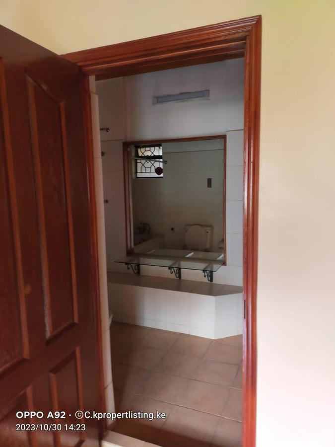 5 Bed Townhouse with En Suite in Lavington - 8